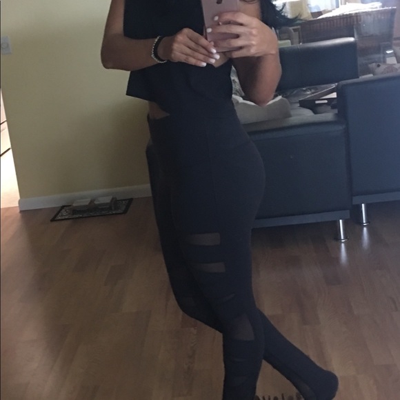 Lululemon Mesh Leggings - Picture 6 of 7